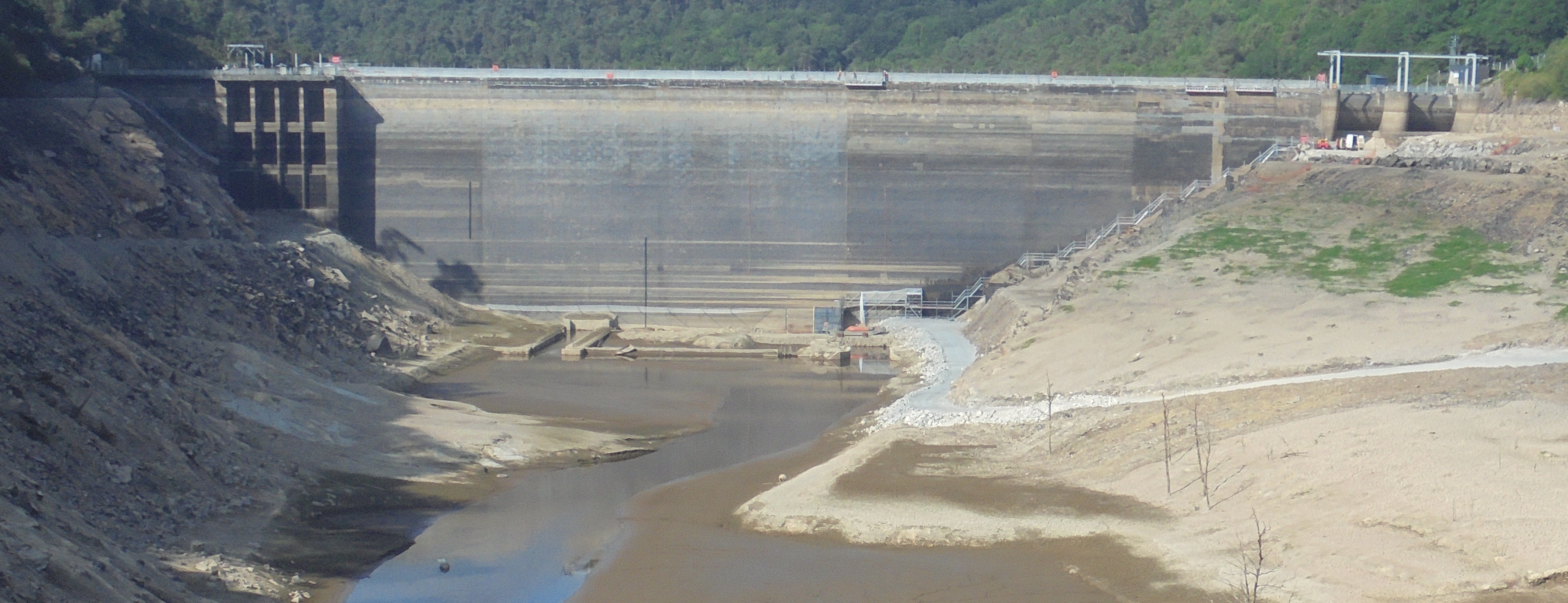 Guerlédan, 1er barrage construit en béton en France